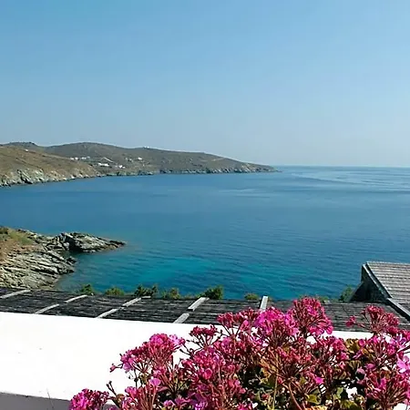 Отель En Plo Isternia (Tinos)
