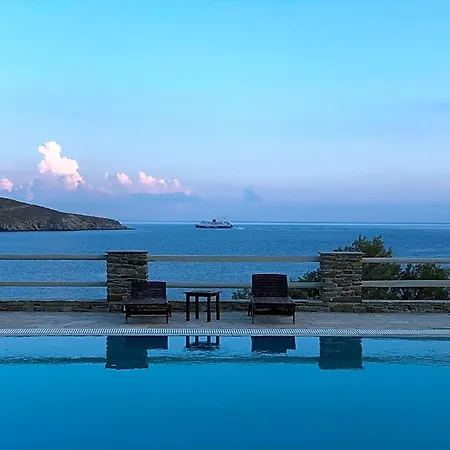 En Plo 4* Isternia (Tinos)