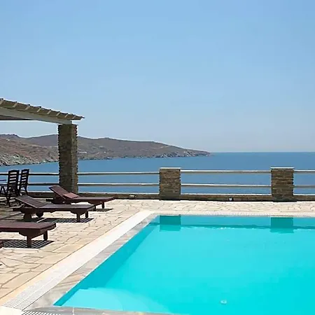 Отель En Plo Isternia (Tinos)