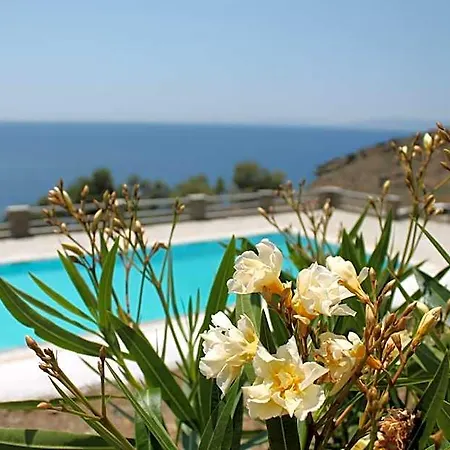 En Plo Отель Isternia (Tinos)